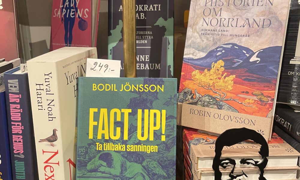 Fact up!